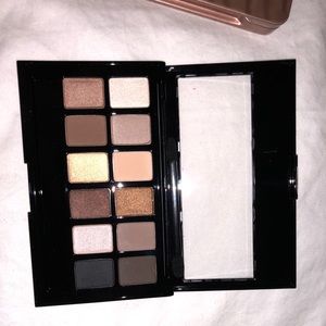 nude pallet